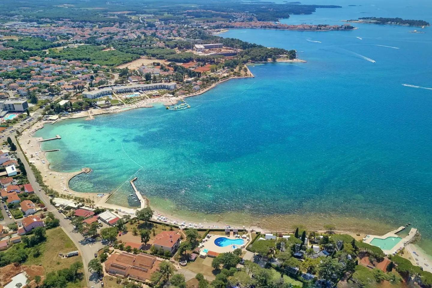 Luna 22 Poreč Exteriör bild