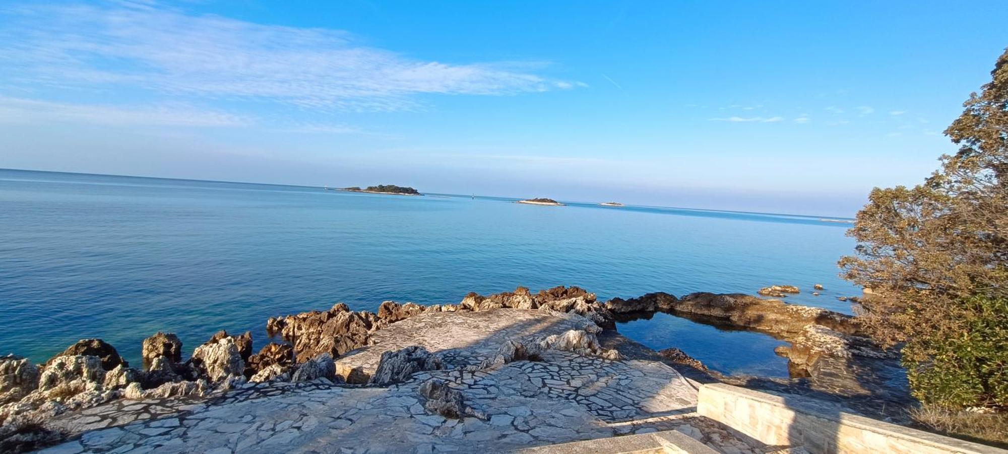 Luna 22 Poreč Exteriör bild